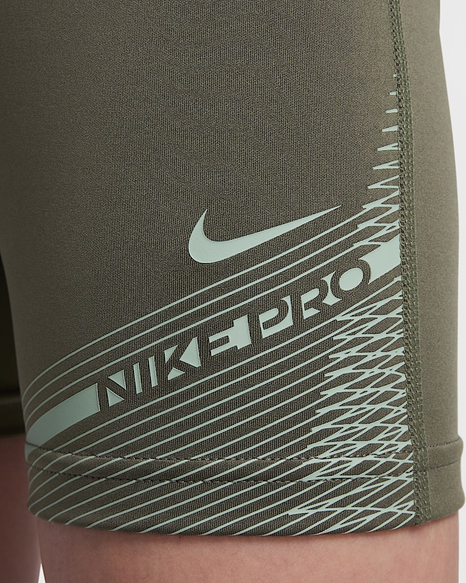 Nike Pro Girls Dri FIT 7.5cm approx. Shorts. Nike CA